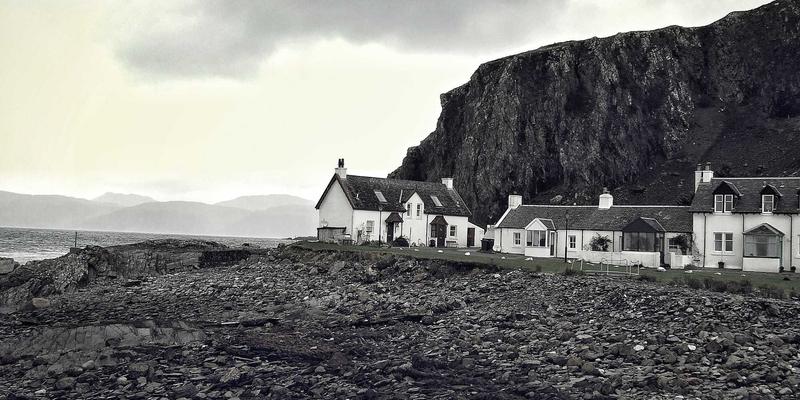 多云与混合云网络互联实战：免费工具与编程教程助你高效管理流量与资源分享